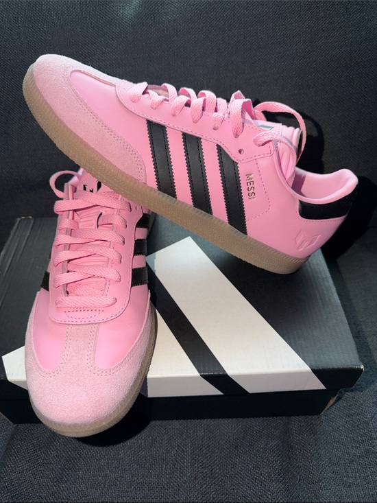 adidas Shoes - Adidas Samba Messi Sneakers sz 9m/10w